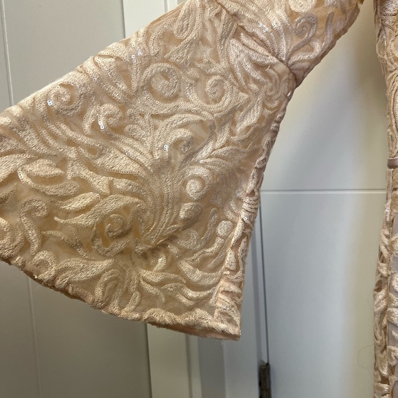 Carmen Marc valvo sequin embroidered dress - Picture 6 of 6